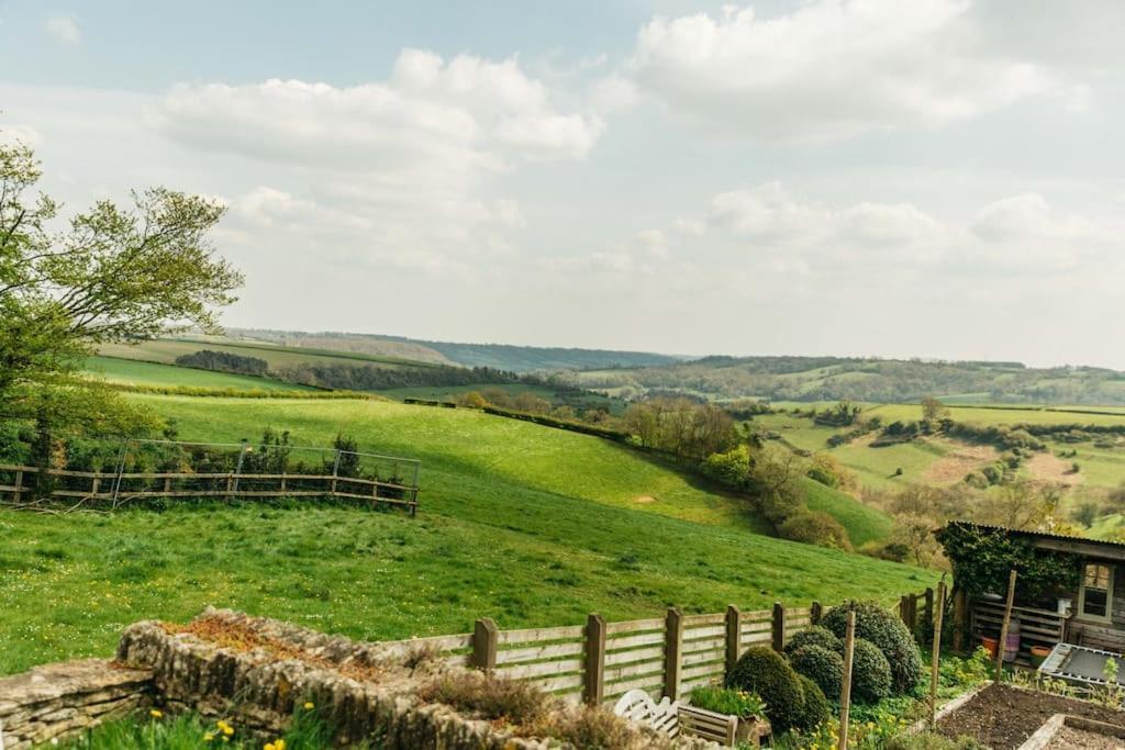 Romantic Country Annex With Views - 10 Min To Bath Cold Ashton Exteriör bild