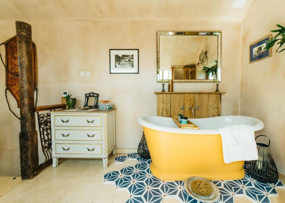 Romantic Country Annex With Views - 10 Min To Bath Cold Ashton Exteriör bild